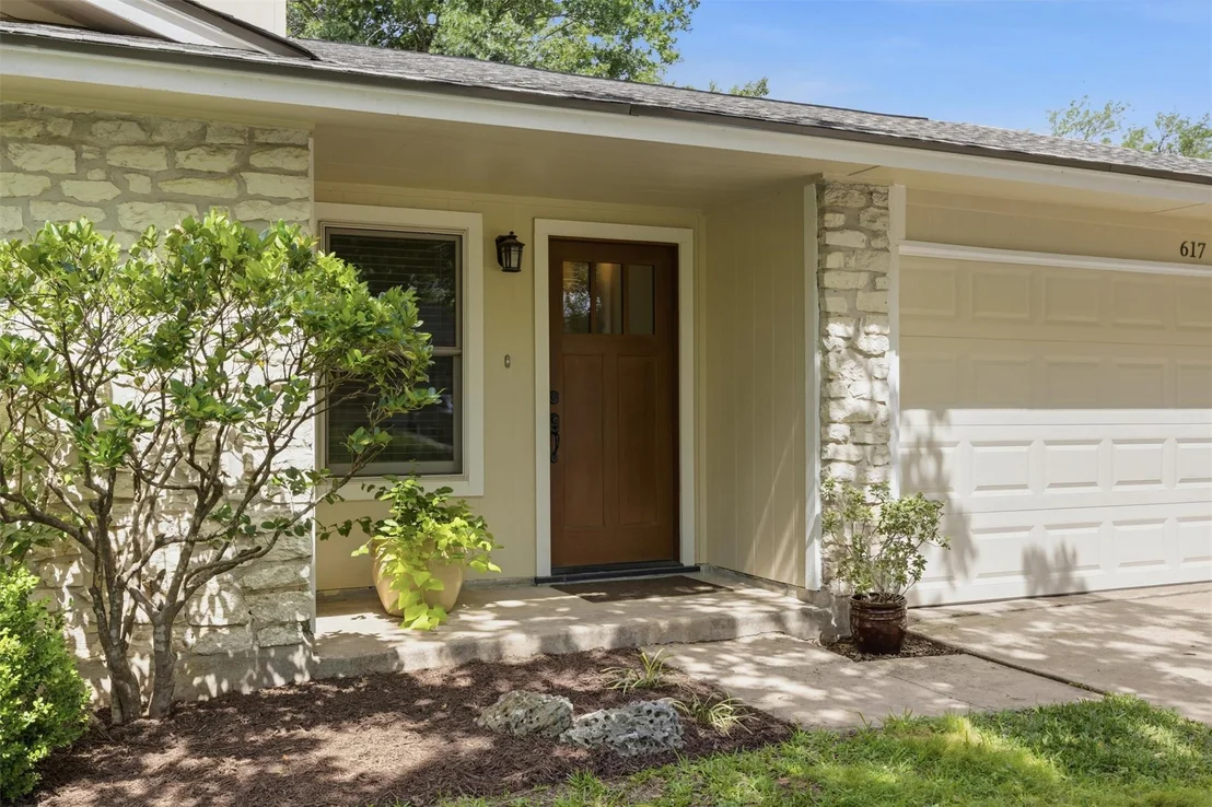 Photo of 617 Blackberry DR