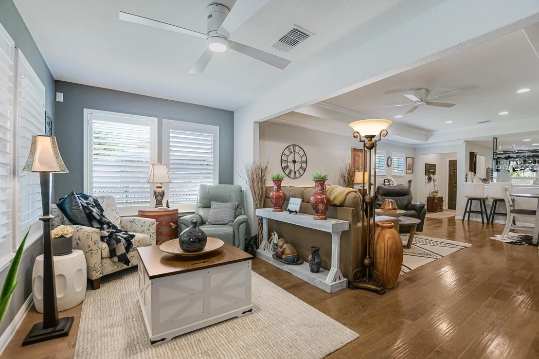Photo of 200 Comal LN