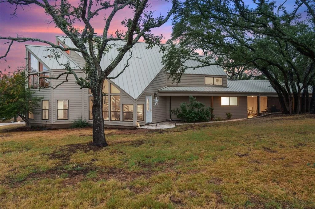 Photo of 318 Coventry RD