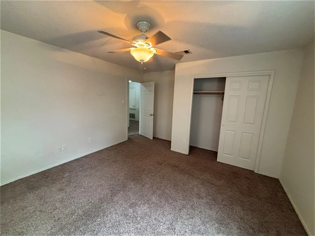 Photo of 12828 Starbrimson TRL