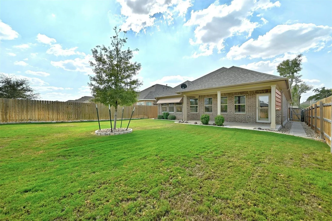 Photo of 638 Stonewood LN