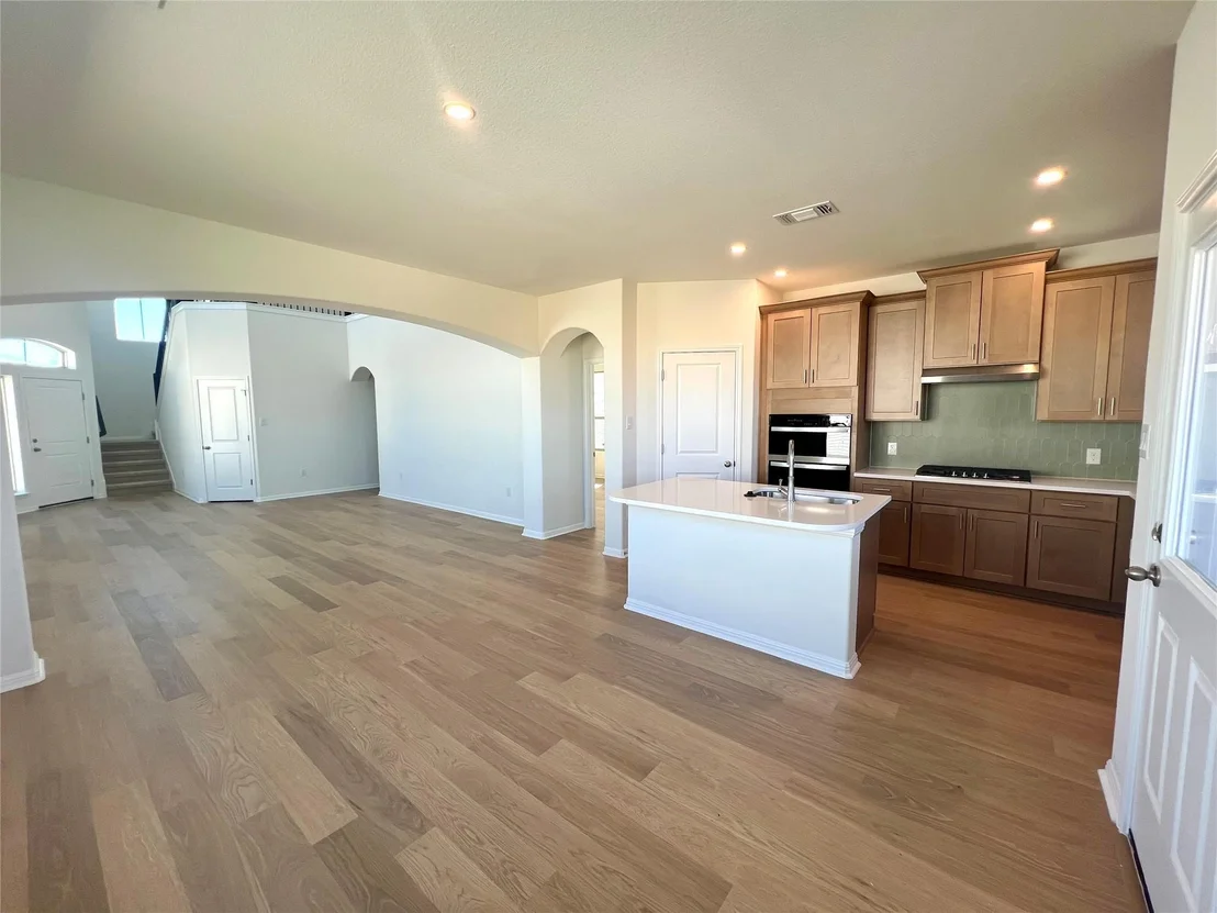 Photo of 141 White Horses DR