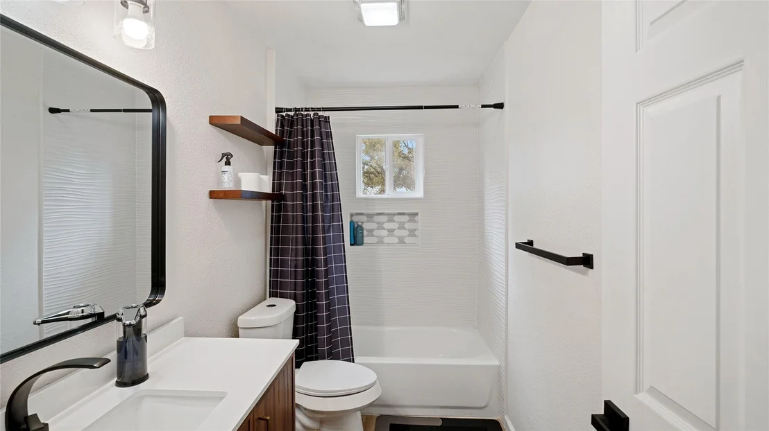 Photo of 7005 Chinook DR