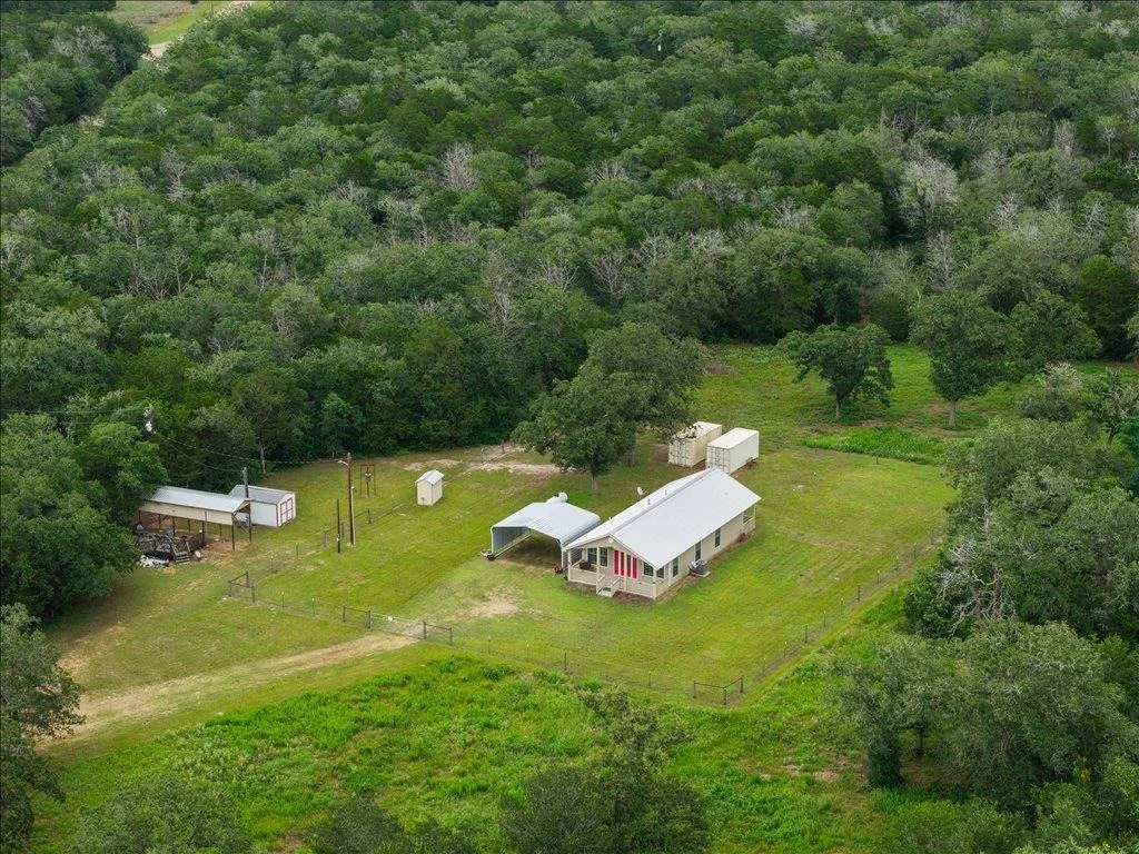 Photo of 608 Whistleville RD