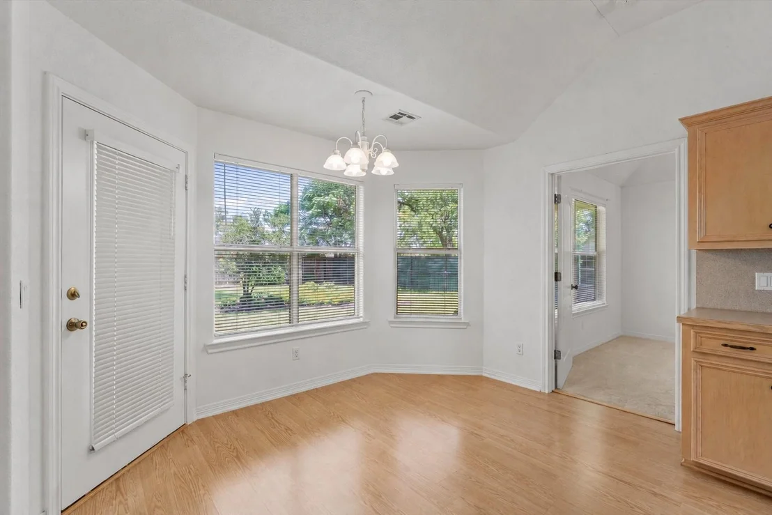 Photo of 106 Stacey LN