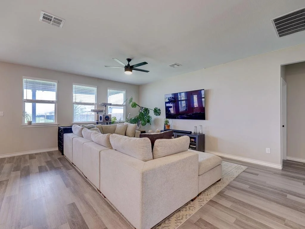 Photo of 1004 Sandra Ann WAY
