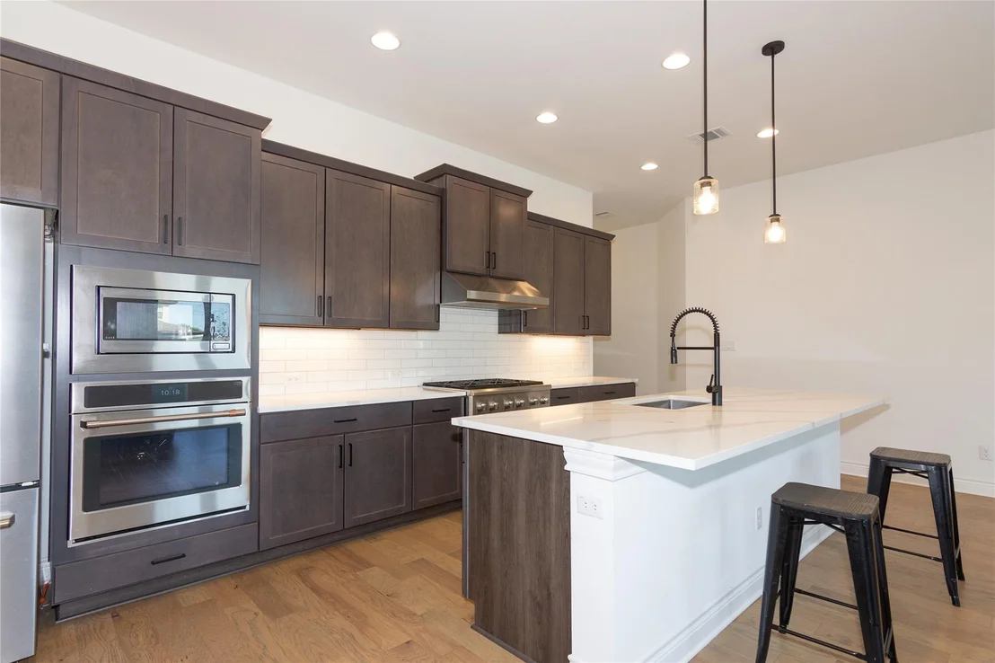 Photo of 121 Split Oak DR