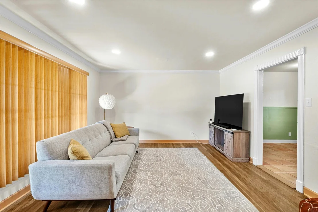 Photo of 1604 Briarcliff BLVD