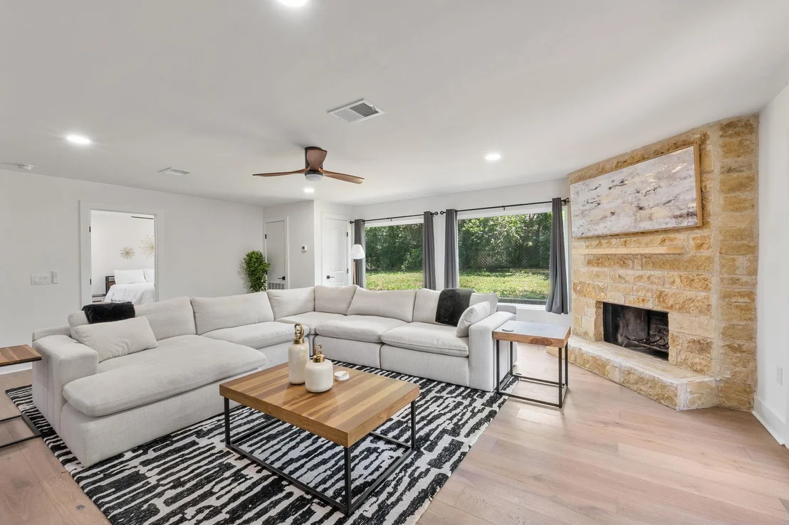 Photo of 5800 Marilyn DR