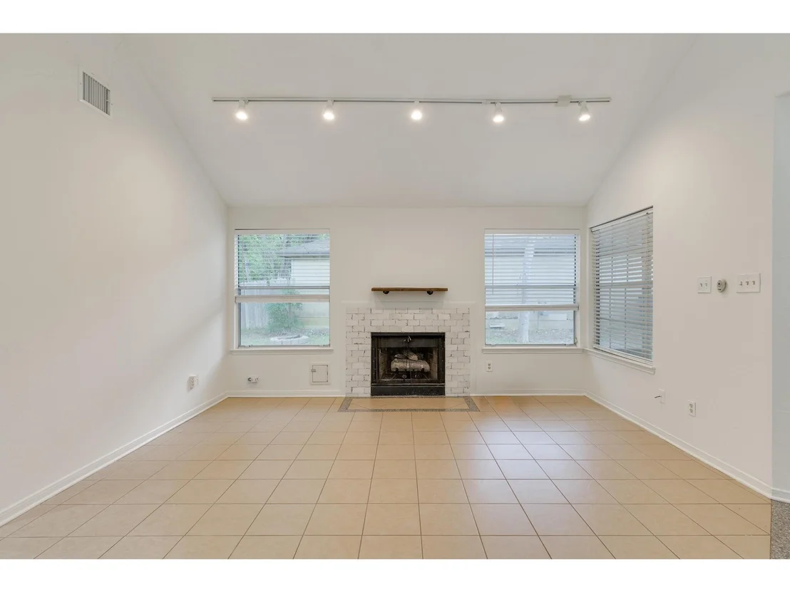 Photo of 5326 Summer DR