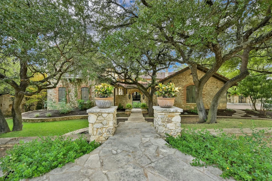 Photo of 3601 Toro Canyon RD