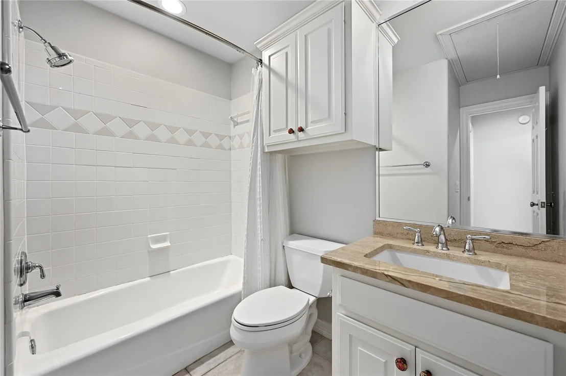 Photo of 2704 Regents PARK