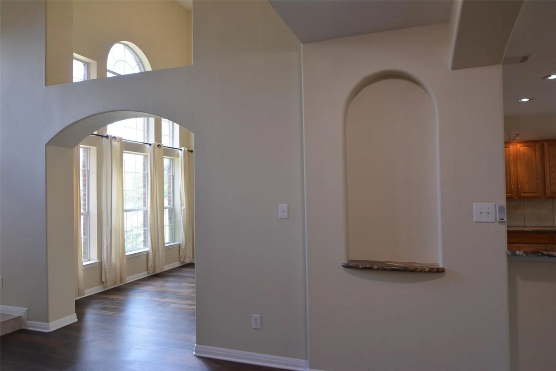 Photo of 2400 Nan LN