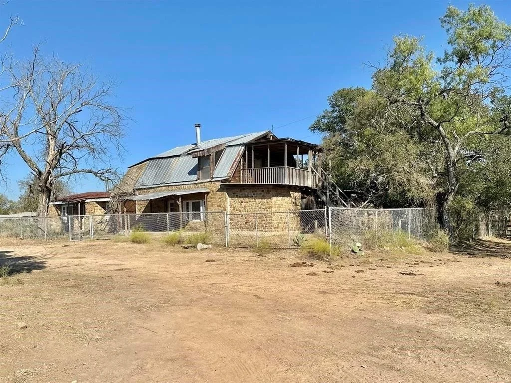 Photo of 261 County Road 120