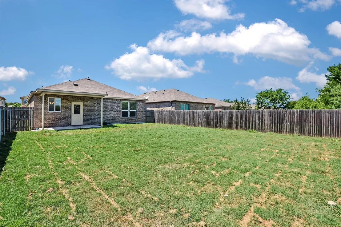 Photo of 136 Stella Gold ST