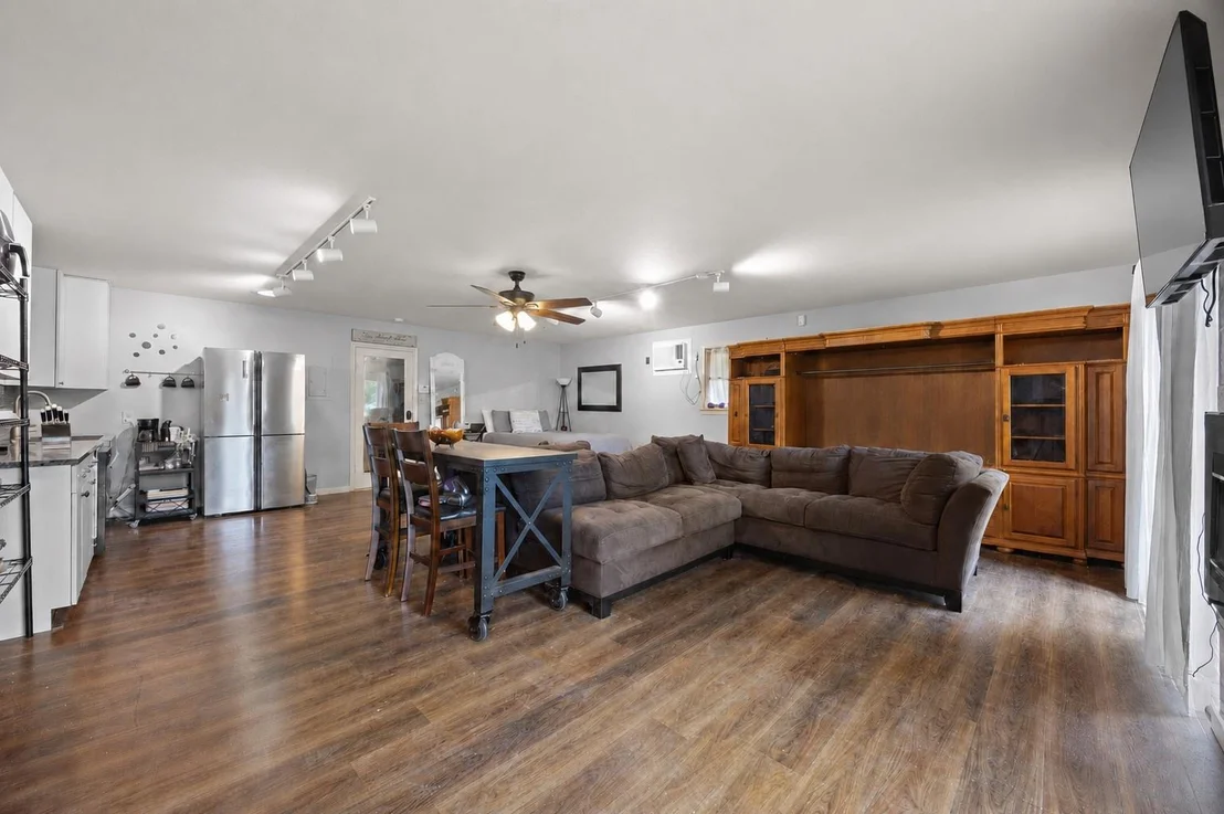 Photo of 13207 Mansfield DR