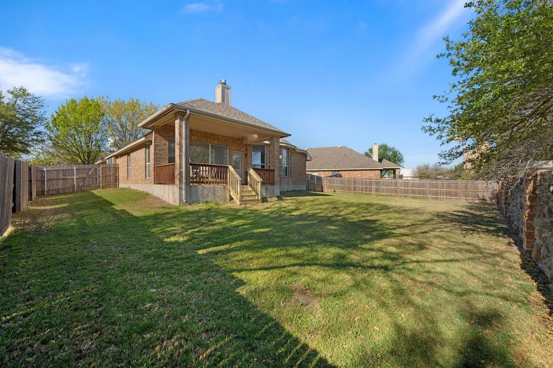 Photo of 2221 Village View LOOP