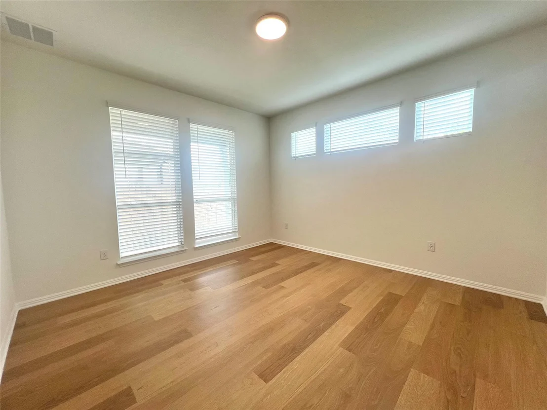 Photo of 310 Young ST