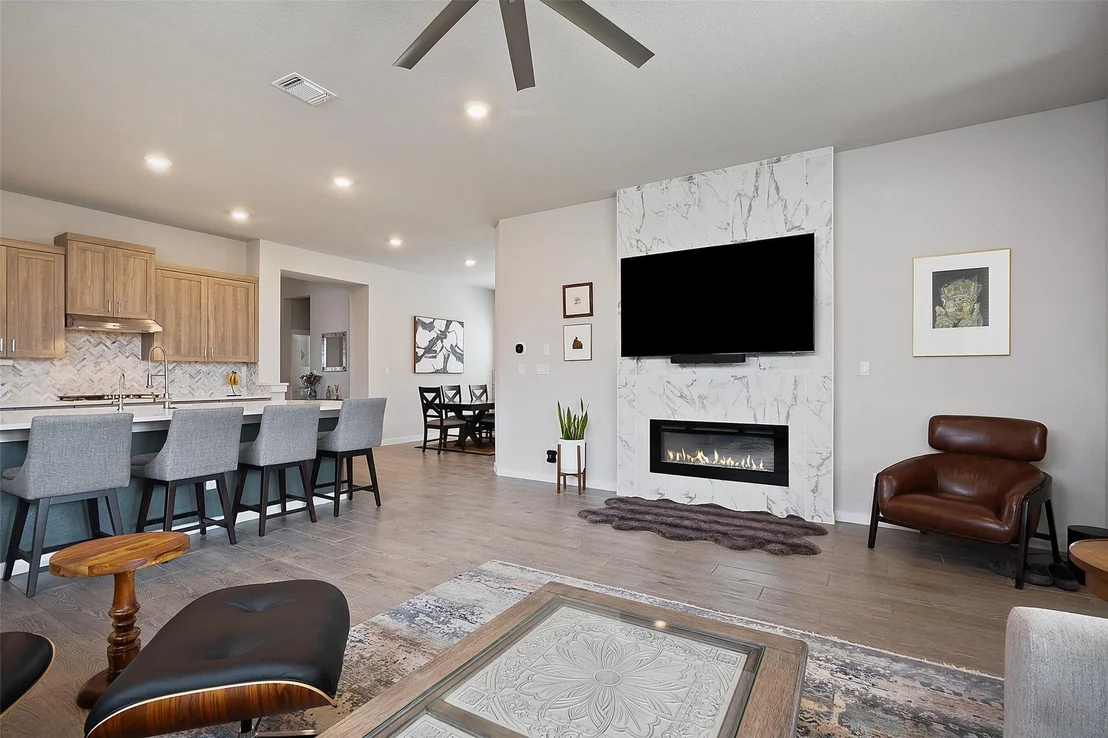 Photo of 1112 Bluewood BND