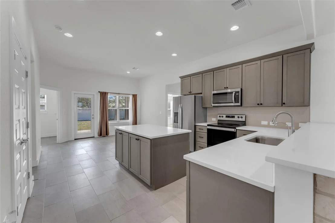 Photo of 449 Dove TRL