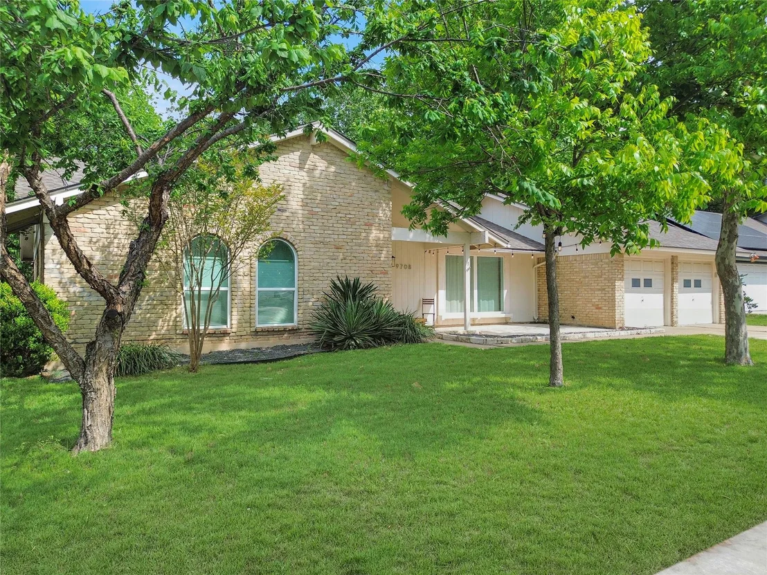 Photo of 9708 Parkfield DR