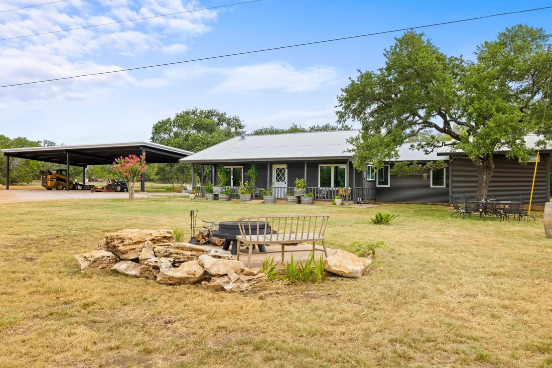 Photo of 713 Ranch Road 1320