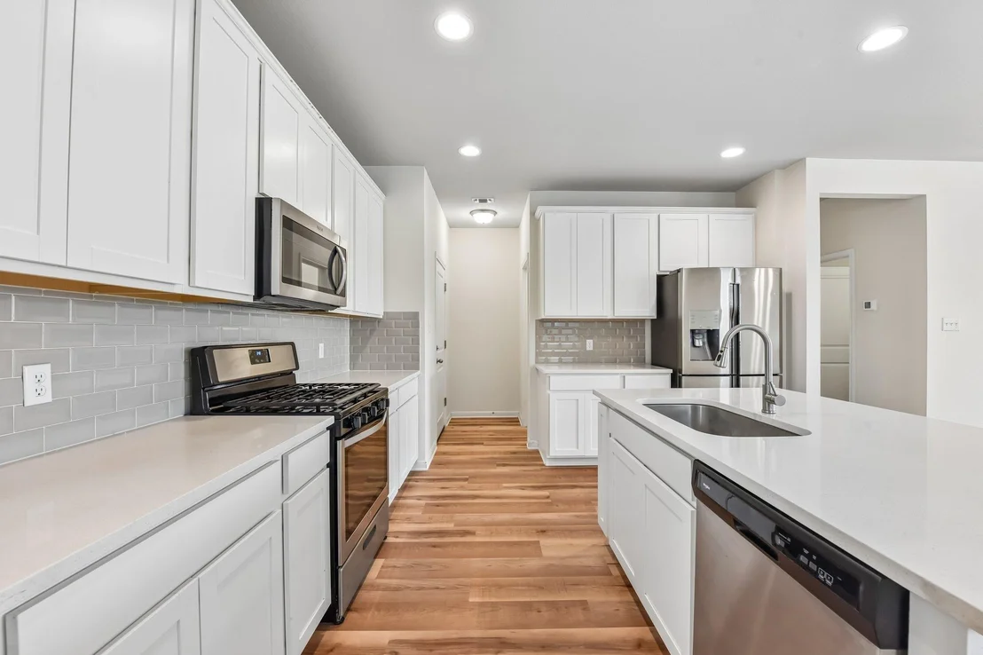 Photo of 128 Lacey Oak LOOP