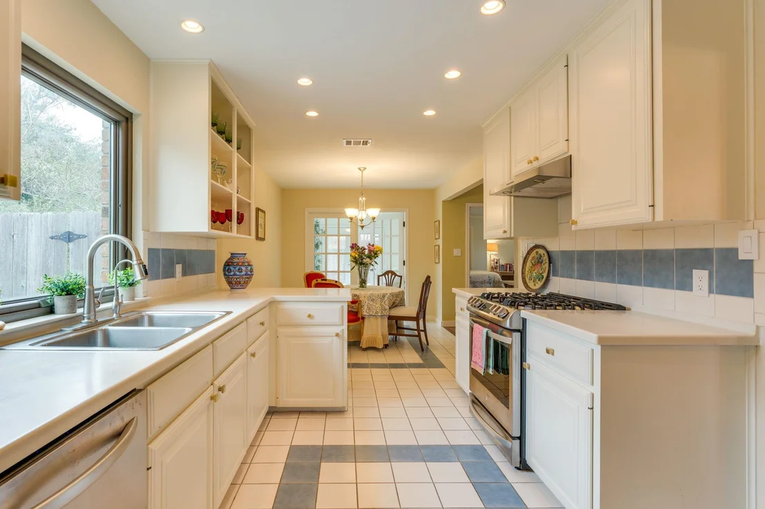 Photo of 2403 Braemar CV
