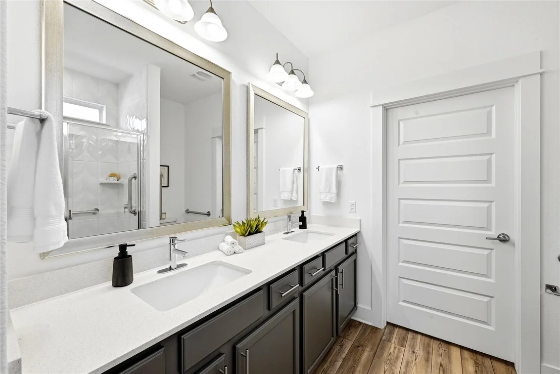 Photo of 702 Kitty Hawk RD