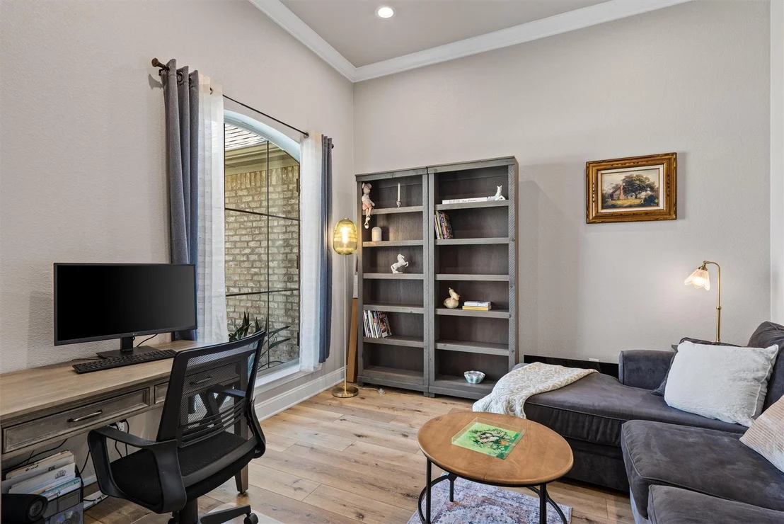 Photo of 1219 Logan BLVD