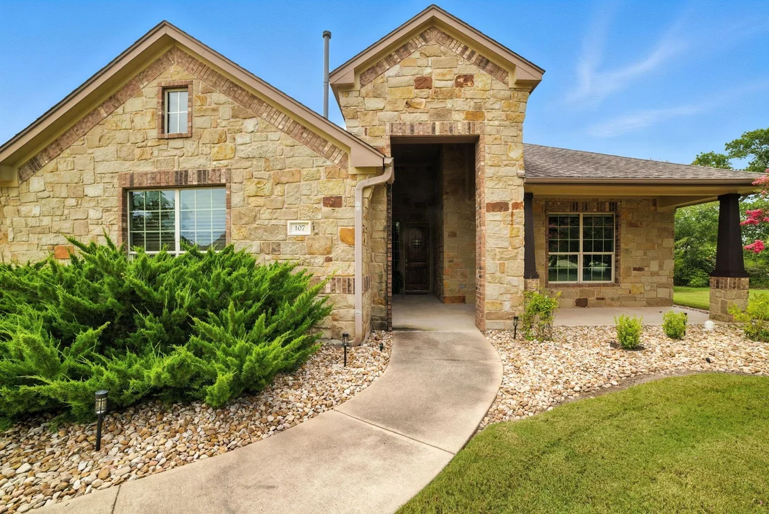 Photo of 107 Tylee CIR