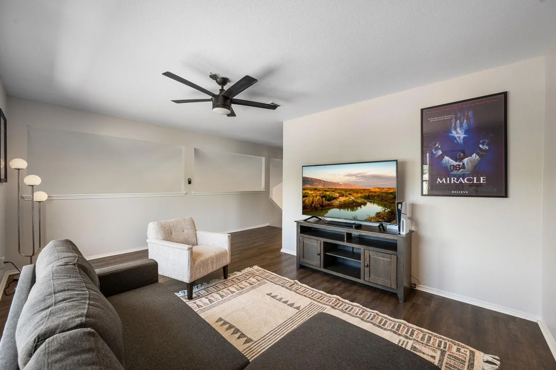 Photo of 1606 Academy PL
