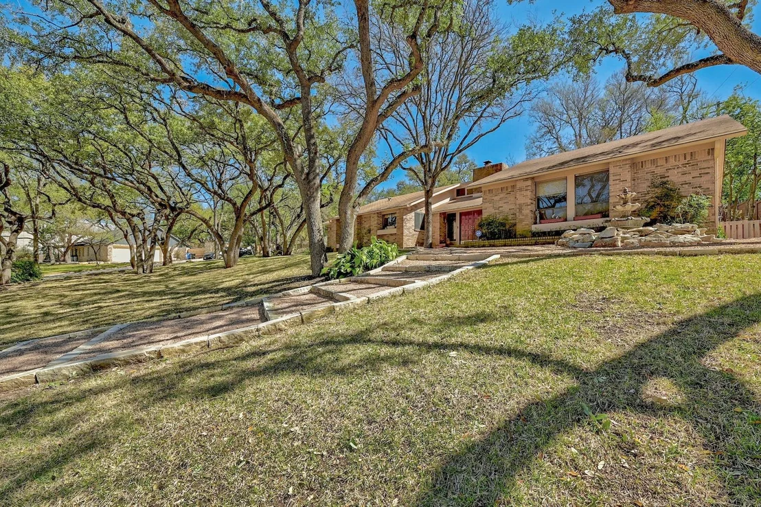 Photo of 2804 Rock WAY