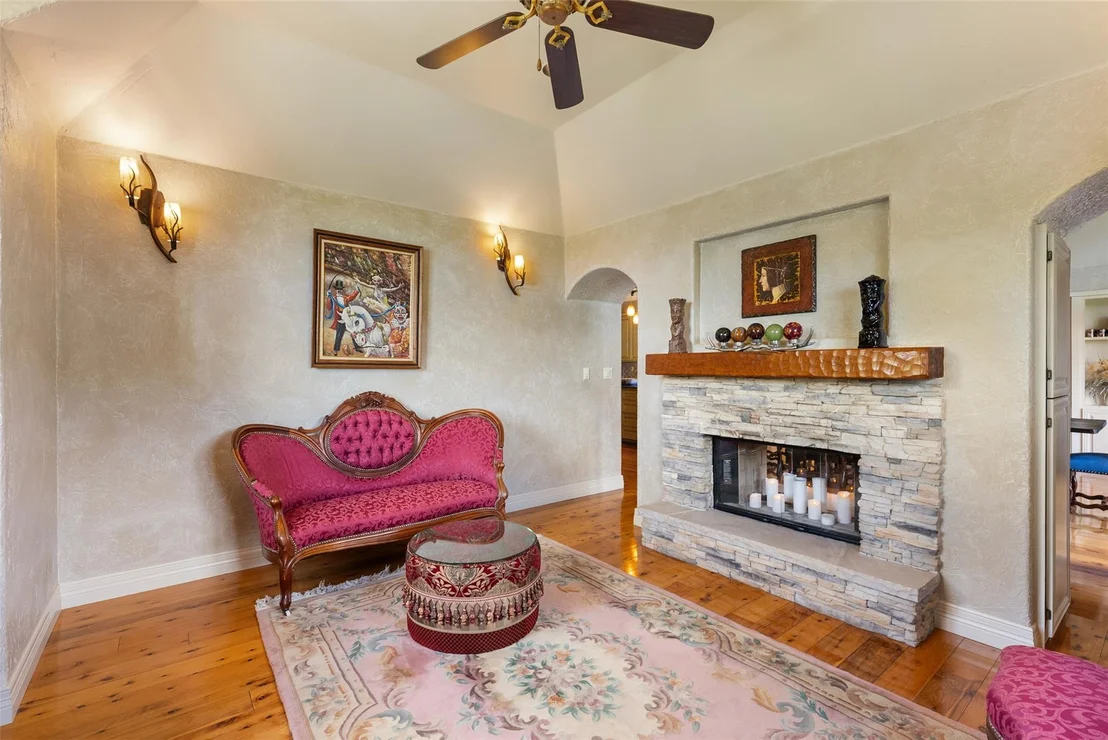 Photo of 1354 The High RD