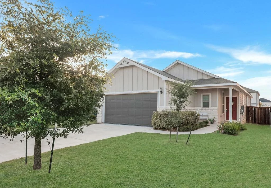 Photo of 433 Stone Water LN