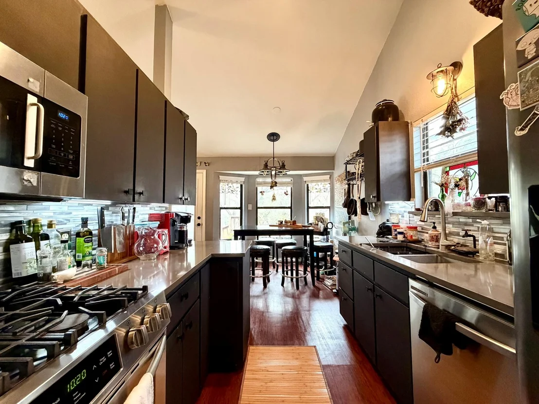 Photo of 619 Franklin DR