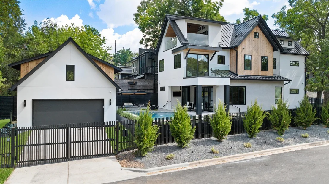 Photo of 1106 W Monroe ST