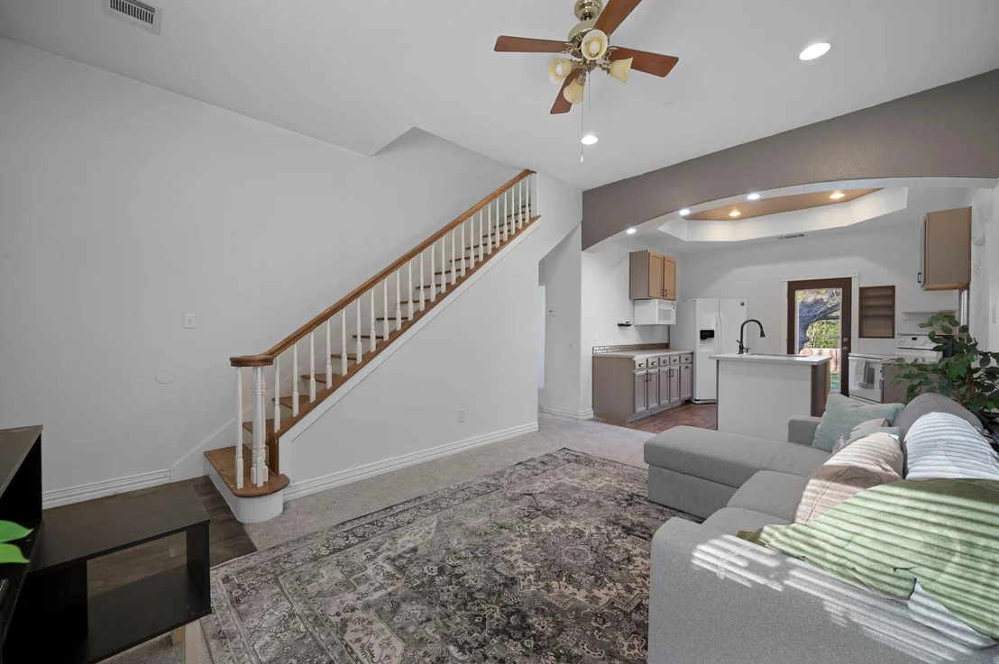 Photo of 106 Park DR