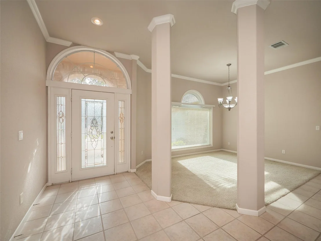 Photo of 16 Augusta DR