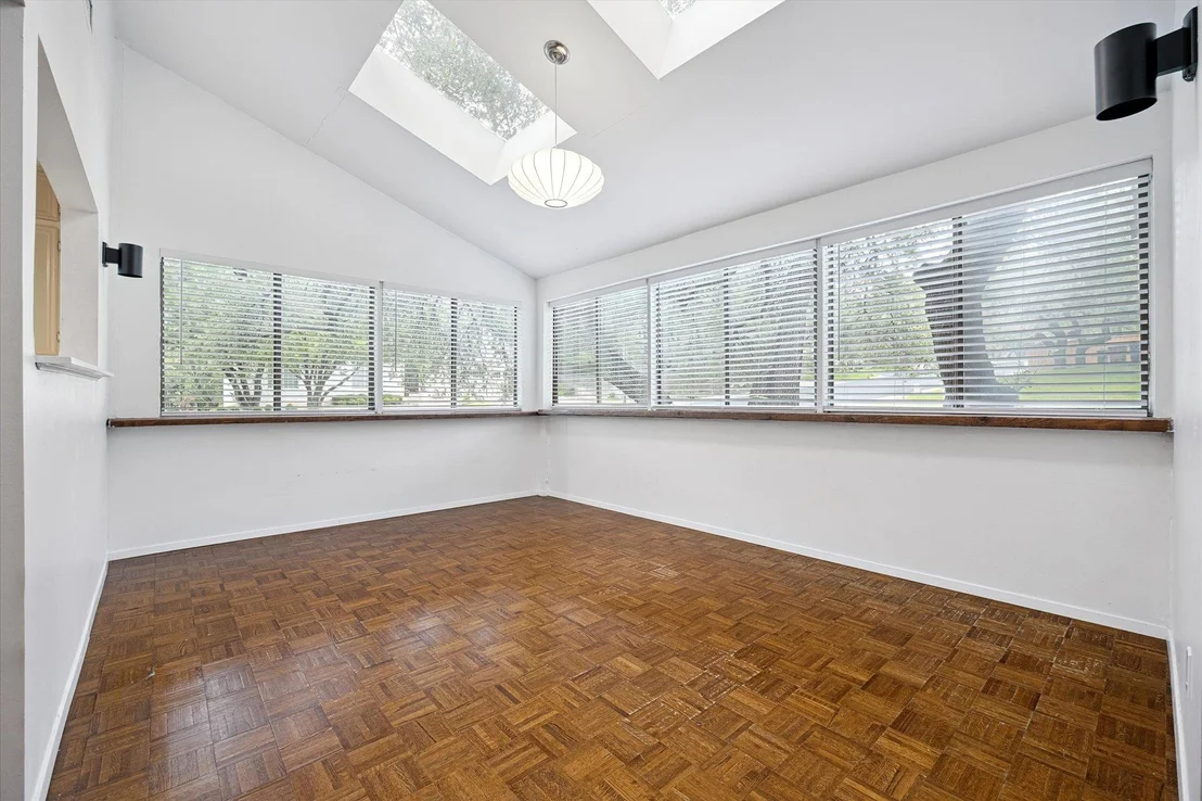Photo of 3813 Hidden HOLW
