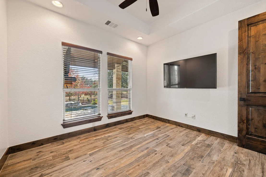 Photo of 303 Emerald WAY