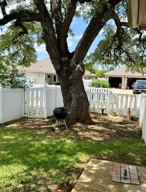 Photo of 1507 Big Thicket DR