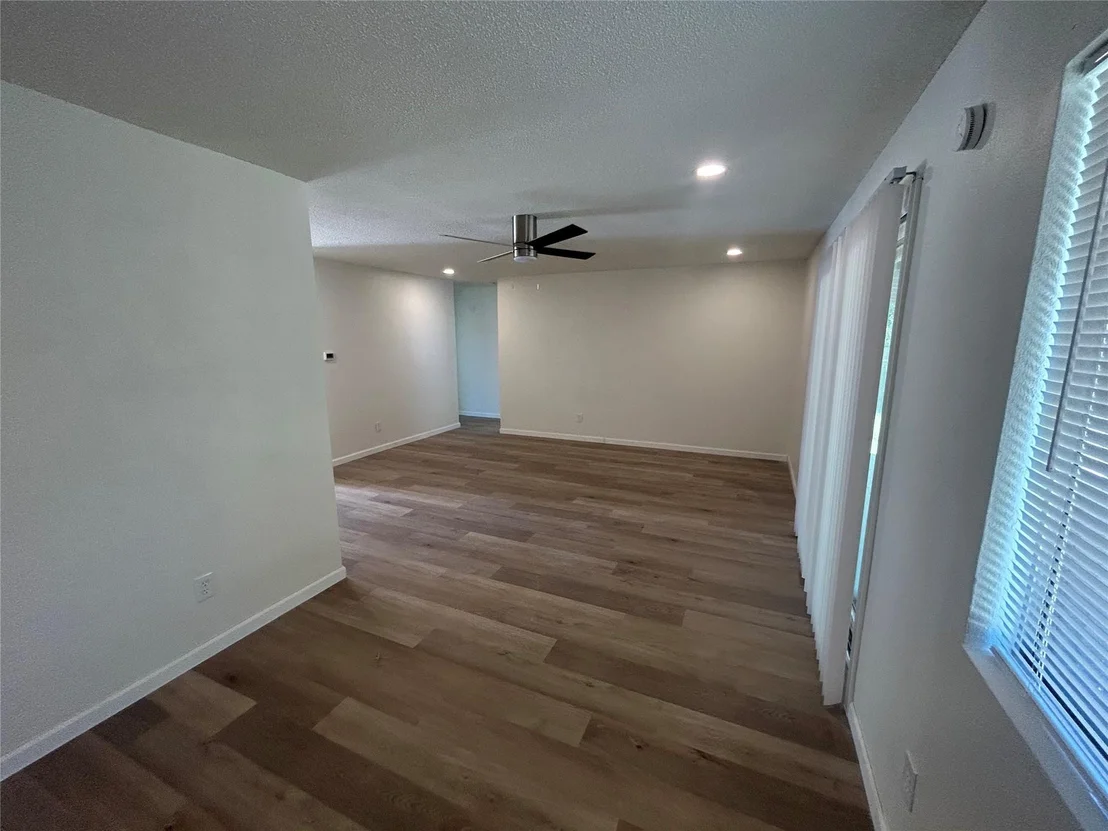 Photo of 1909 Heathwood CIR