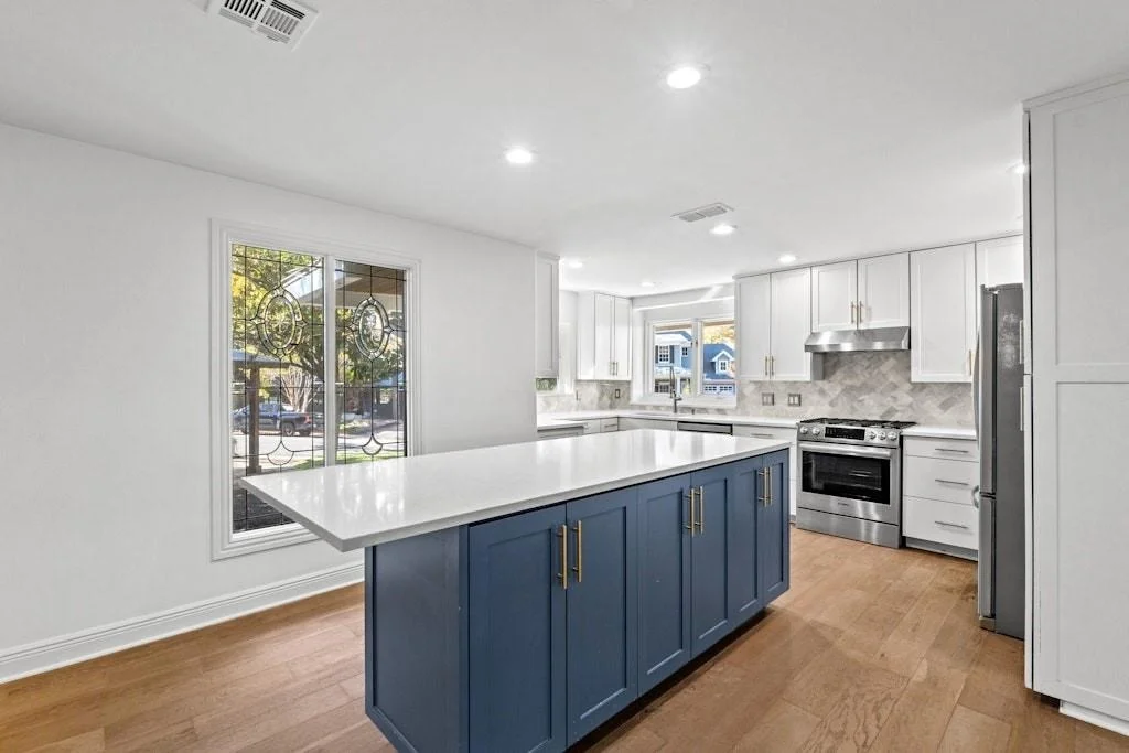 Photo of 2619 SPRING LN