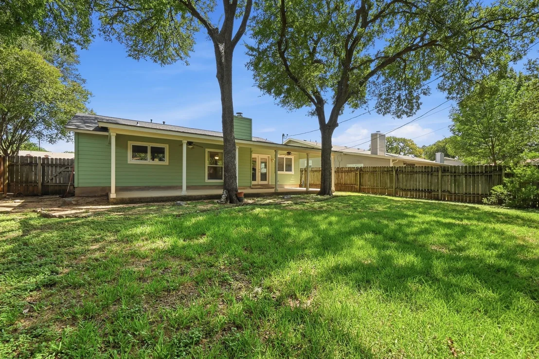 Photo of 5509 Porsche LN