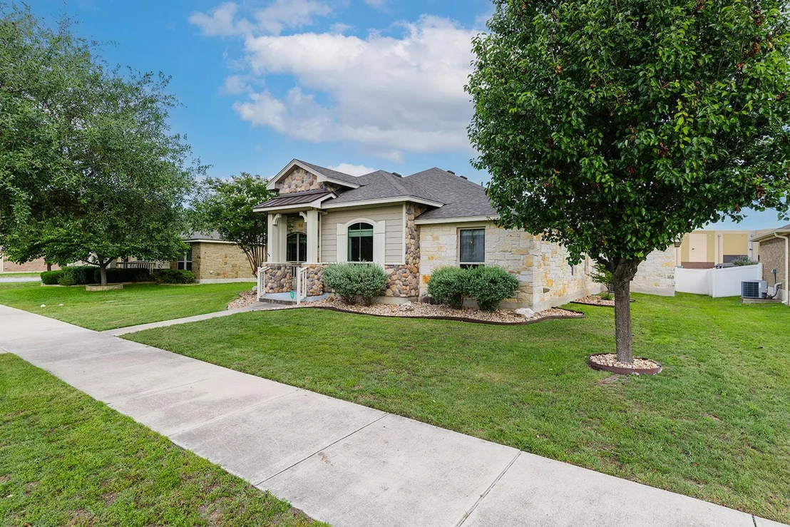 Photo of 1810 Discovery BLVD