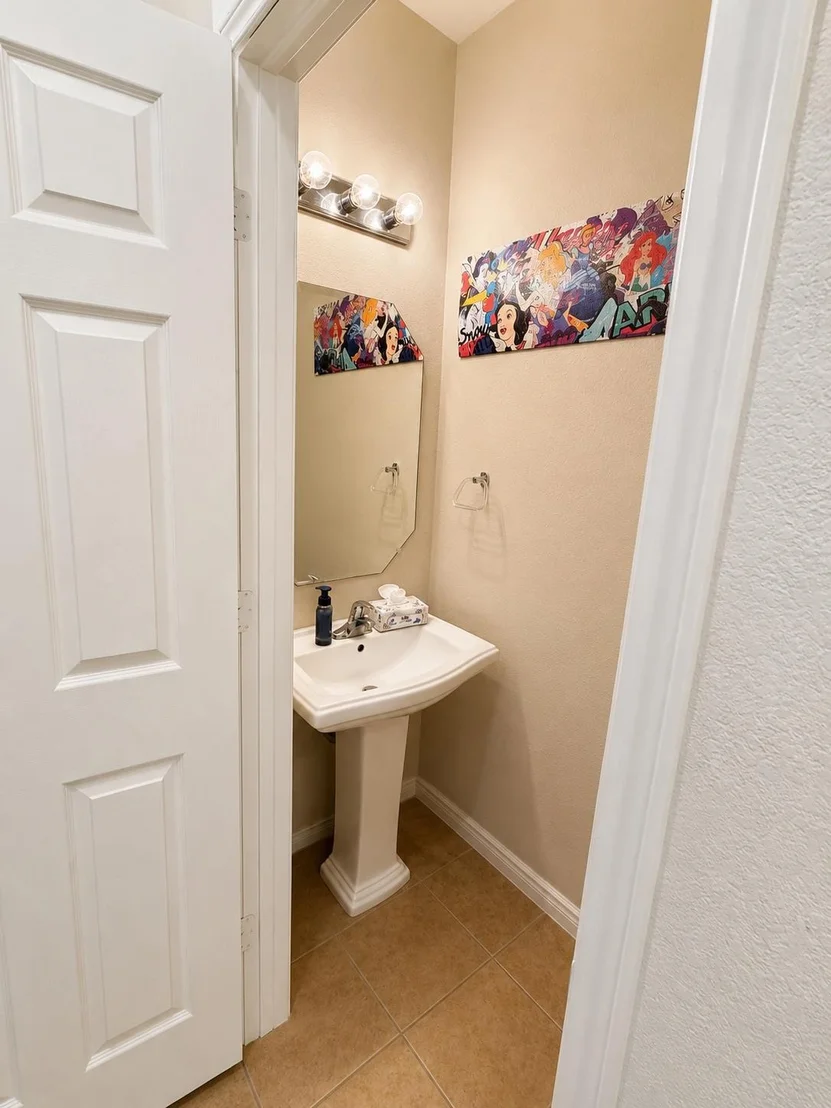 Photo of 124 Langtry LN