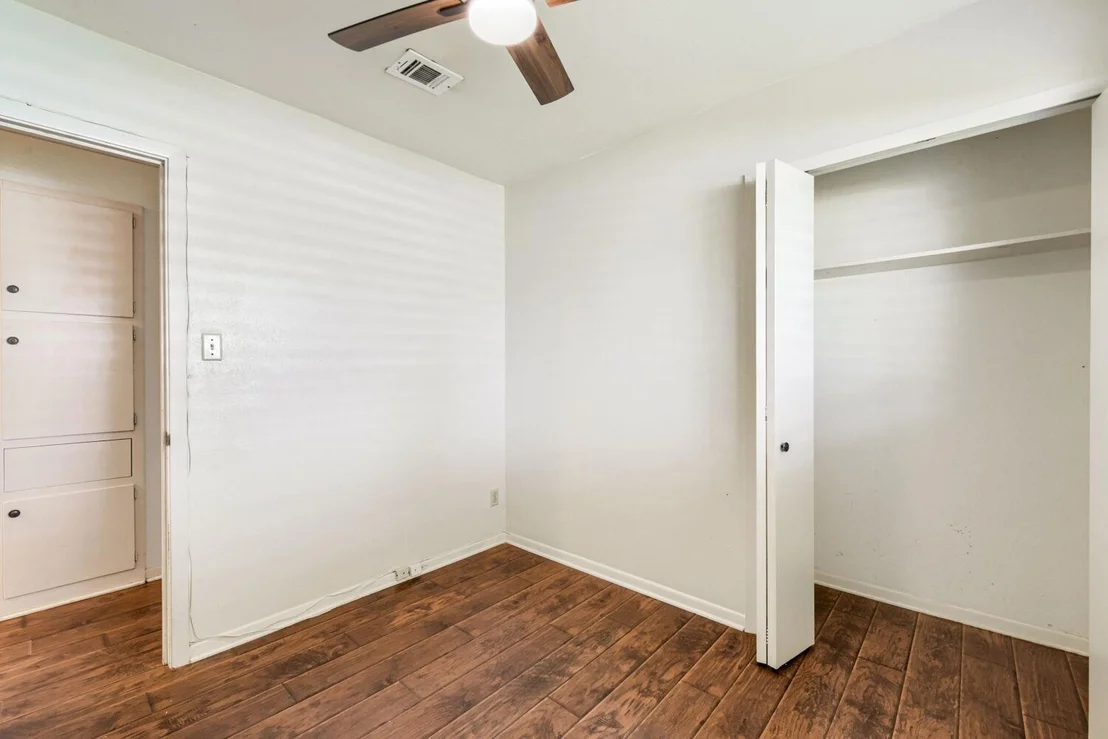 Photo of 5001 Creekline DR