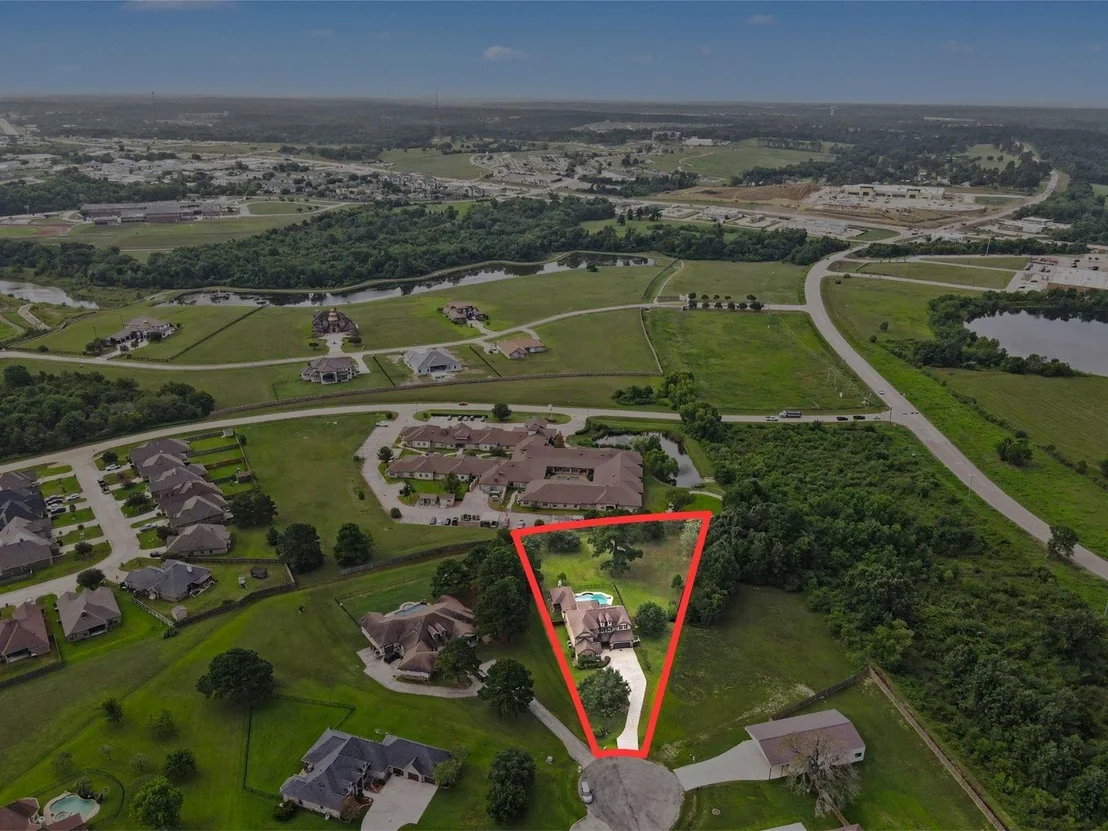 Photo of 19089 Grandview PT