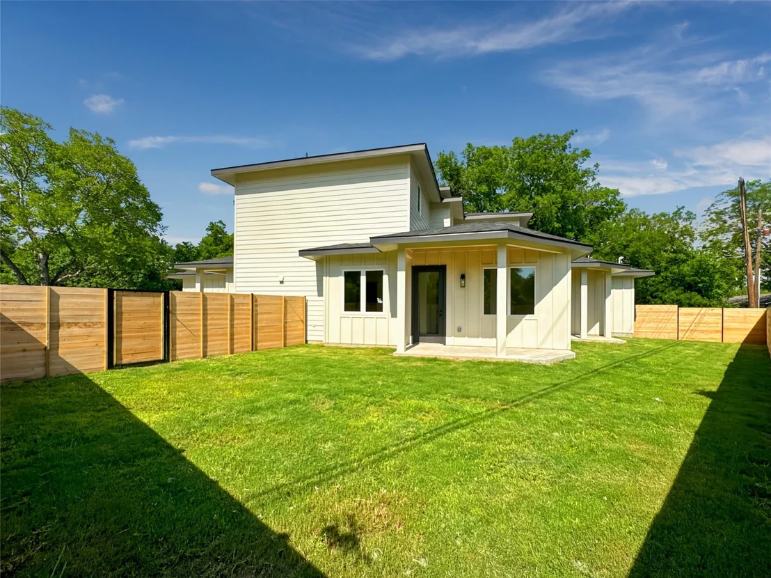 Photo of Unit B at 3614 Abbate CIR